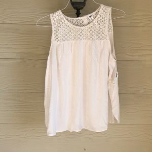 Old navy flowy lacy tank